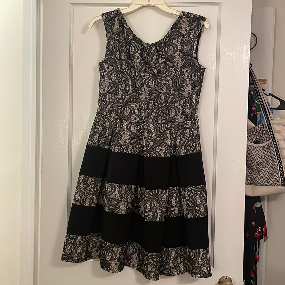 Pattern dress